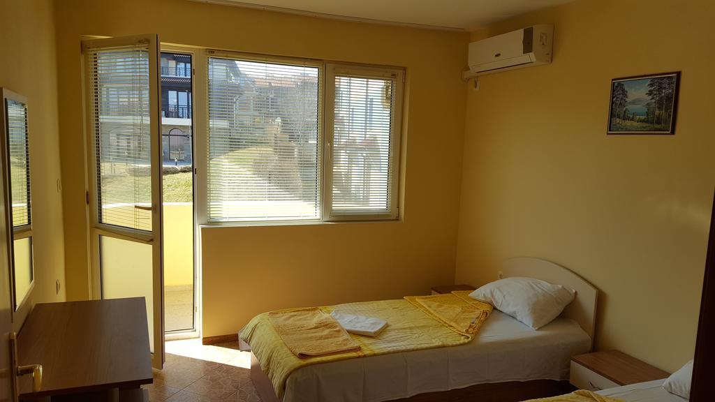 Villa Krisia Apartments โซโซโปล ภายนอก รูปภาพ